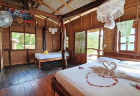 Hermit Cafe&Bungalow
